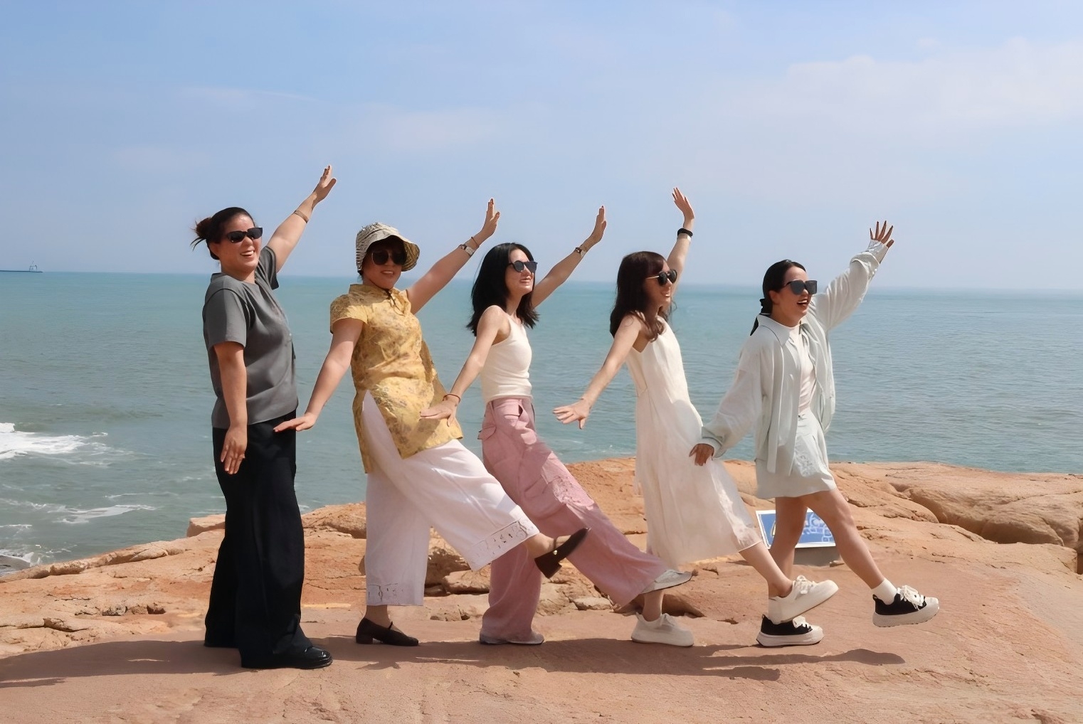 1758697576714933.jpg 3.jpg